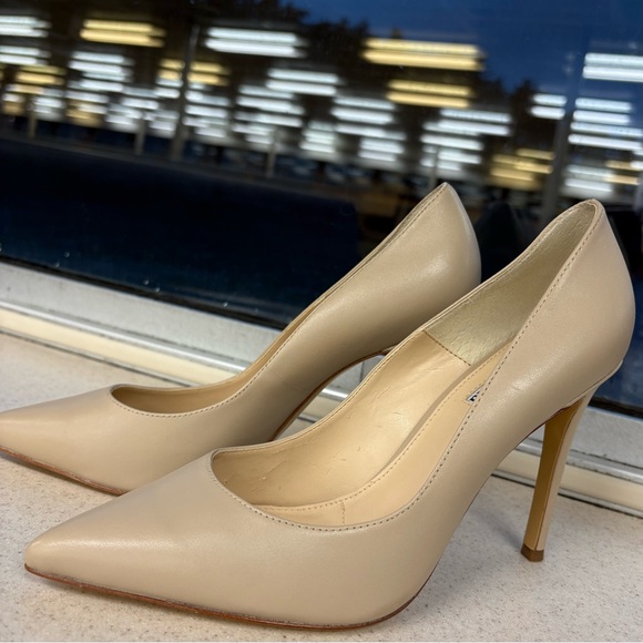 Charles David Caleesi Nude Natural Leather Stiletto Heels w Classic Pointed Toe - Picture 4 of 8